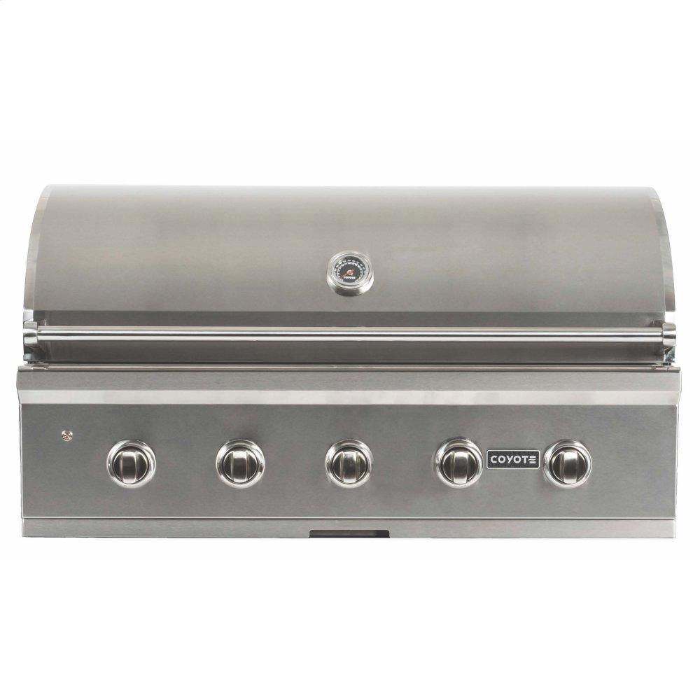 COYOTE C2C42NG 42" Grill Built-in NG